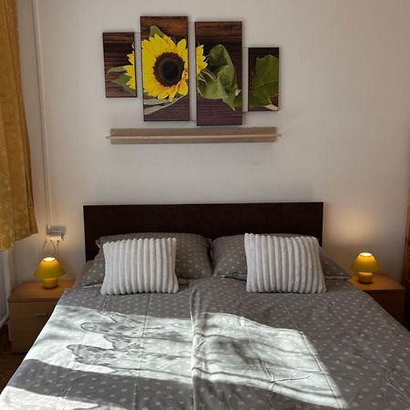 Apartmanovy Dom Grand Sturovo Exterior photo