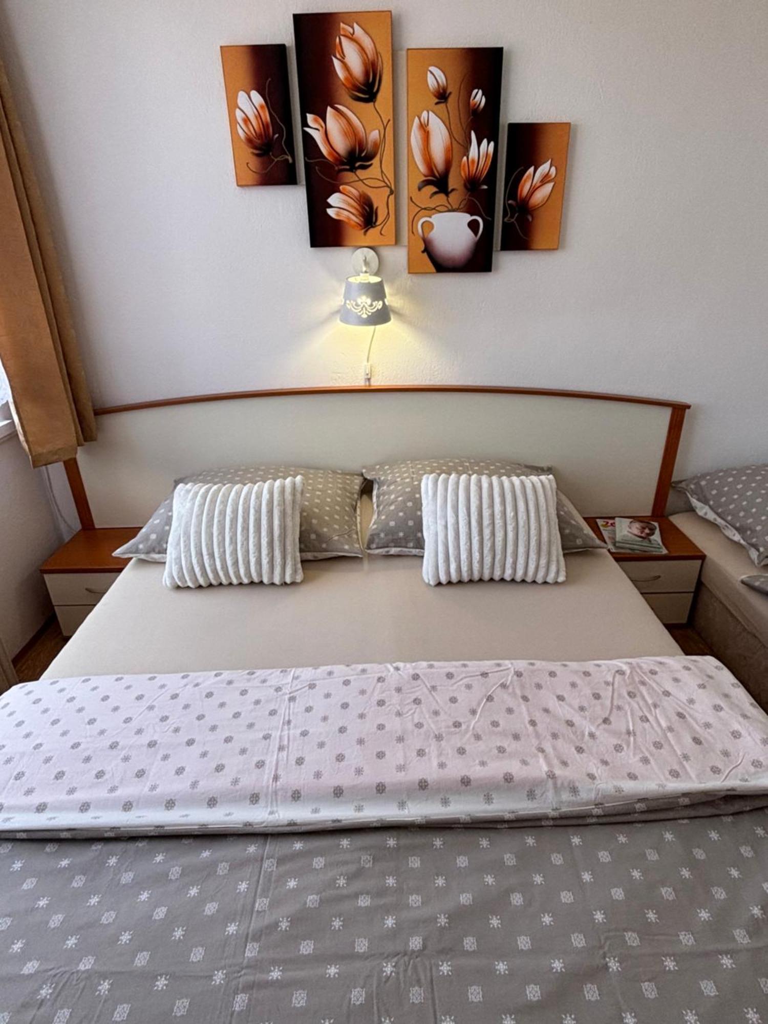 Apartmanovy Dom Grand Sturovo Exterior photo