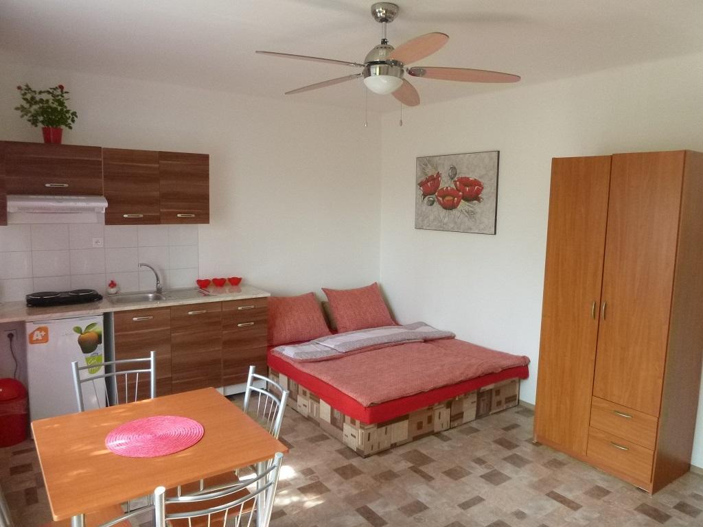 Apartmanovy Dom Grand Sturovo Exterior photo